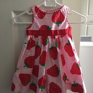 Lot of 4 Girls Newborn Carter’s Outfits